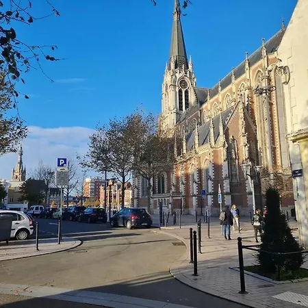 Bel 3 Privatives Hyper Centre アパート